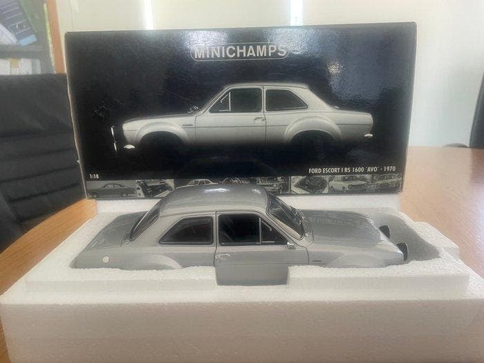 Minichamps 1:18 - Modelauto - FORD ESCORT RS 1600 MKI, Hobby en Vrije tijd, Modelauto's | 1:5 tot 1:12
