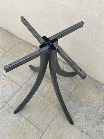 Pied de table - Métal