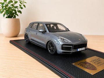 Minichamps 1:18 - Voiture miniature - Porsche Cayenne Turbo, Hobby en Vrije tijd, Nieuw