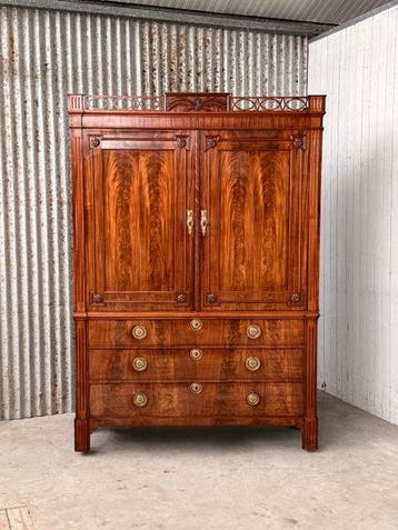 Armoire - cabinet à compartiments, armoire, cabinet, placard