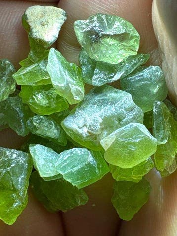 Peridot Ruw- 50 g - (65)
