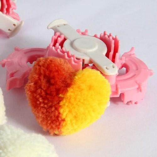 Pompom maker Hartvormig 7 cm, Hobby en Vrije tijd, Knutselen, Nieuw