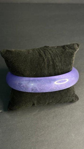 Zeldzame nefrietjade armband uit Myanmar – geïmpregneerd en