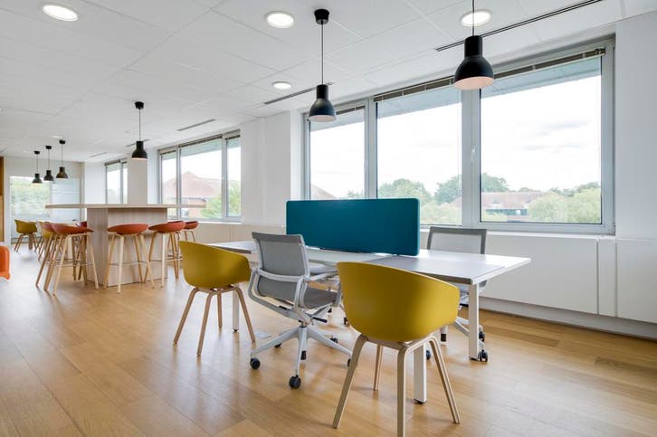 Espace de coworking à Office Park, Zakelijke goederen, Bedrijfs Onroerend goed