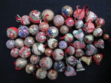 Kerstballen (50) - Vintage papier-maché kerstballen en