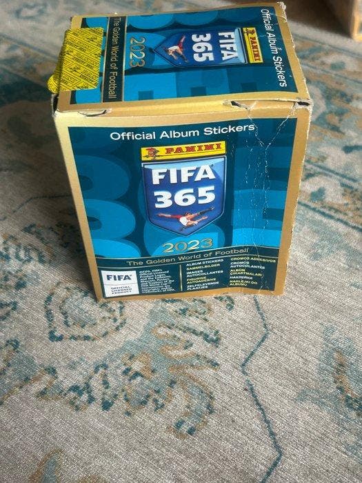 2023 Panini FIFA 365 Originele verpakking - 1 Box -, Collections, Autocollants