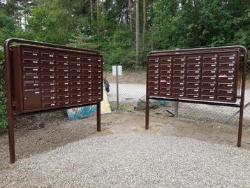 Brievenbussen vrijstaand of in een omheining., Tuin en Terras, Nieuw
