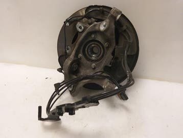 Fusee links-achter Mercedes C-Klasse O173888, Nieuw
