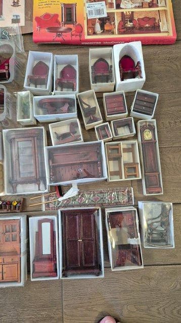 Dolls house - Poppenhuis Case e Mobili di Bambola -
