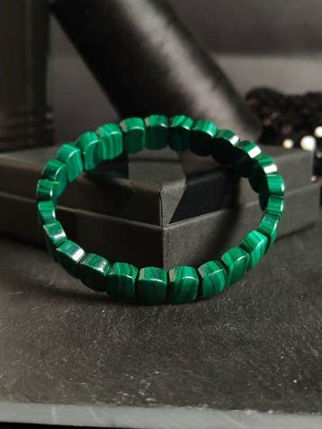 Précieux bracelet en malachite - Teinte verte intense- 36 g