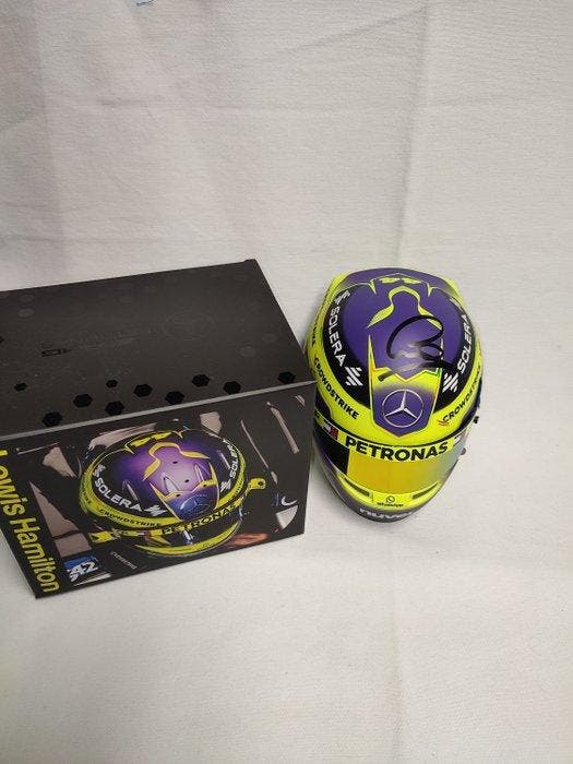 Lewis Hamilton - 2024 - Schaal 1/2 helm, Verzamelen, Automerken, Motoren en Formule 1
