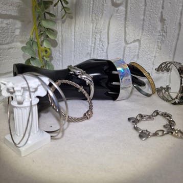 Themacollectie - Set van 10 vintage kostuumarmbanden –