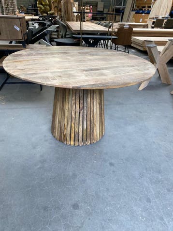 Nara eettafel, cilindrisch (nieuw, outlet), Huis en Inrichting, Nieuw, Overige houtsoorten