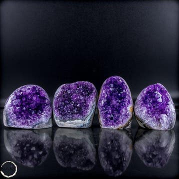 Exquisiet Amethyst-Drusen-Set – Vier natuurlijke, Verzamelen, Mineralen en Fossielen