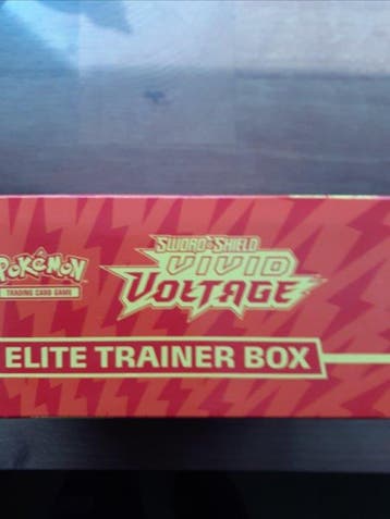 Pokémon - 1 Elite trainer box - Sword & Shield Vivid Voltage