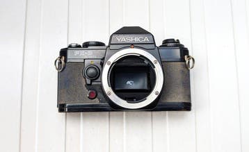 Yashica FX-D Quartz + ML 80-200mm F/4 Analoge camera, Audio, Tv en Foto, Nieuw