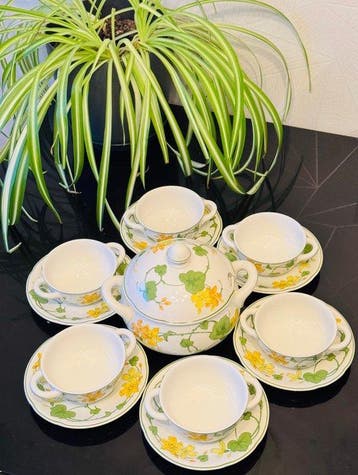 Villeroy & Boch - Tureen (13) - Geranium - Porselein