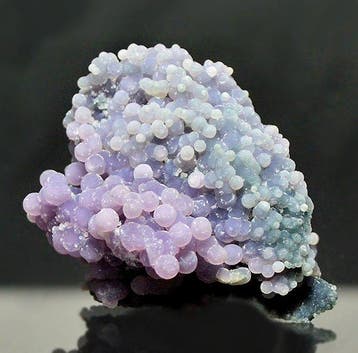 Belle chalcedoine couleur raisin Spécimen - Hauteur : 5 cm -