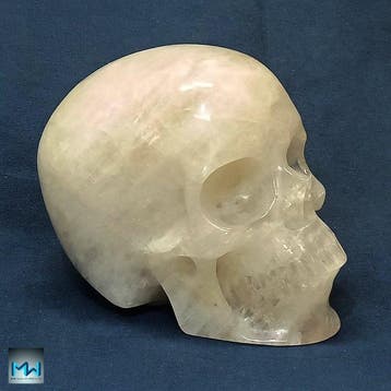 Menselijke schedel, met de hand uitgehouwen in kwarts