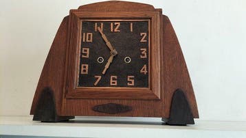 Amsterdamse School klok - Art Deco Messing, Eiken-Coromandel