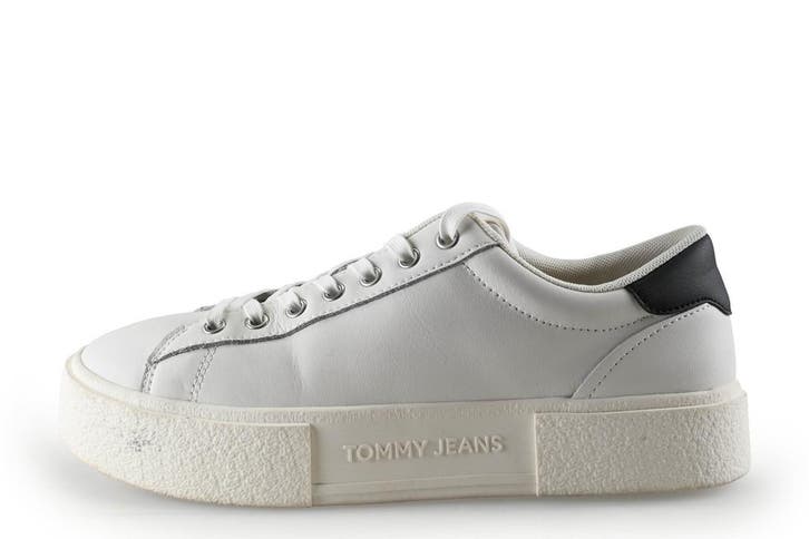 Tommy Hilfiger Sneakers in maat 39 Wit, Kleding | Dames, Schoenen, Wit, Zo goed als nieuw, Sneakers, Verzenden