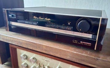 Pioneer - C-90 Reference Series Préamplificateur