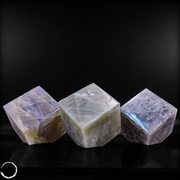 Quartz lavande-rose et garnérite (pierre lune verte)