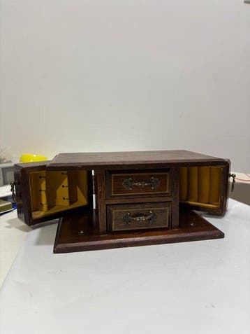 Boîte à bijoux - Un petit meuble à tiroirs - Bois - Bois, Antiquités & Art