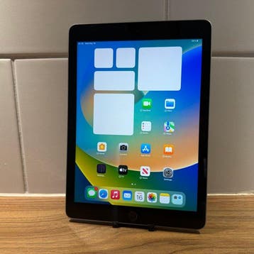 Apple iPad (5th Generation) 128GB Wifi - Mobiele telefoon