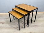 Set bijzettafels - Hout, Metaal - Set drie vintage