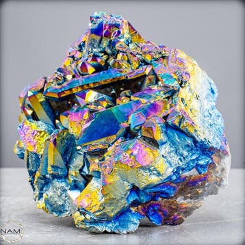 Rare, magnifique Aura-Amethyst Géode- 1260.36 g