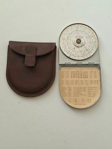 Alro 1010 - Calculatrice - 1950-1960 - Règle à calcul