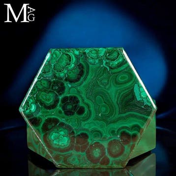 Groene malachiet met concentrische en botrioïde patronen