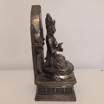 Grote Indische bronzen beeld van een hindoeïstische godin –