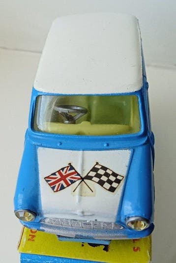 Corgi 1:43 - Modelauto