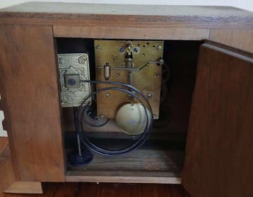 pendule - Bois - 1920-1930 - Horloge de lÉcole de La Haye