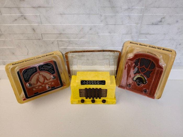Radiomarelli-Addison -Allocchio - Radiomarelli Ventuno II, TV, Hi-fi & Vidéo, Radios