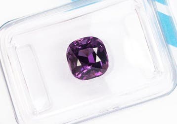 Spinel - 2.23 ct - International Gemological Institute (IGI), Handtassen en Accessoires, Nieuw