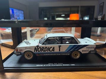 Autoart 1:18 - Voiture miniature - Volvo 240 Turbo Winner of, Nieuw