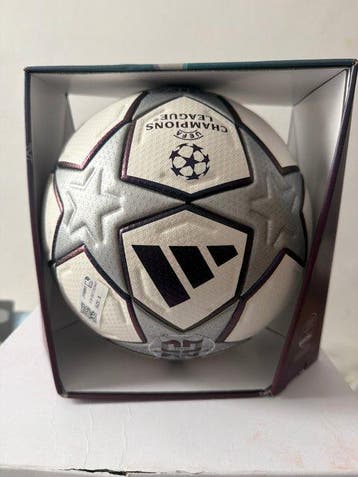 UEFA Champions League - Voetbal, Verzamelen, Nieuw