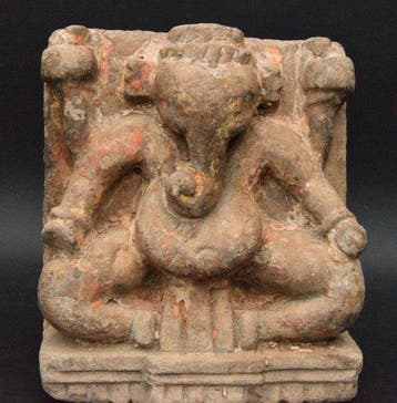 Oude Ganesh steen - Steengoed - India - 19e eeuw