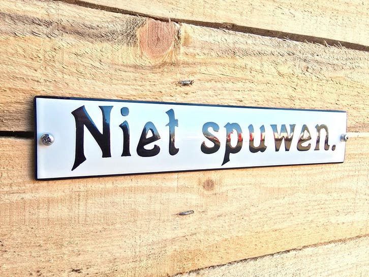 Niet Spuwen, Collections, Marques & Objets publicitaires, Envoi