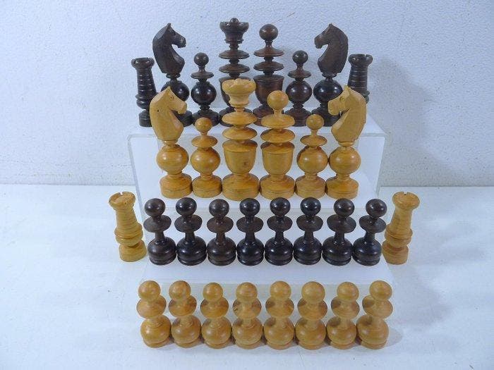 Magnifique échiquier en laque de Chine et jeu déchecs type, Antiek en Kunst, Curiosa en Brocante