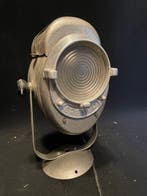 Cremer Fresnel Lumières de studio, Collections