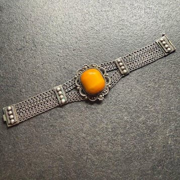 Oude sterlingzilver armband met natuurlijk Baltisch amber