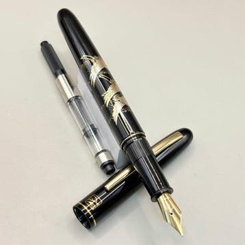 Kuretake & Wancher - Maki-e titled Crane’s Thousand-Year