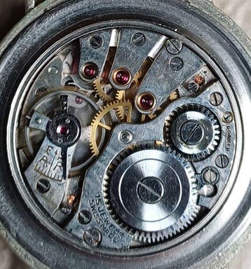 Roamer - Military Gilt Dial - Zonder minimumprijs - 130214 -, Handtassen en Accessoires, Horloges | Heren, Nieuw