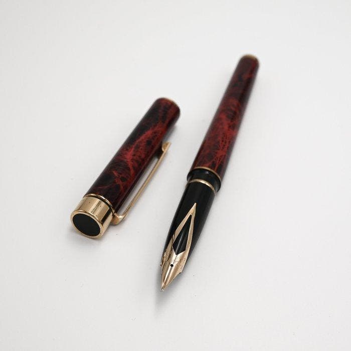 Sheaffer - Targa 1034 Laque Red Ronce - Zonder minimumprijs, Collections, Stylos