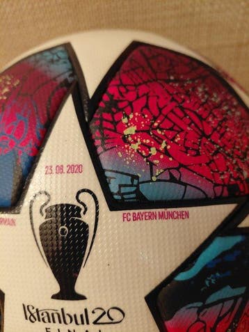 Kampioenschaps voetbal competitie - 2020 - Bal, Nieuw