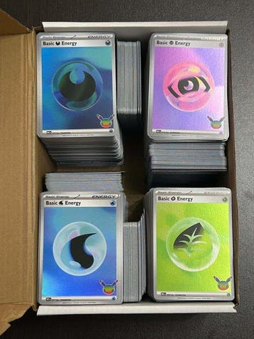 Pokémon - 750 Bulk kaarten Holo - Mega Evolution, Nieuw